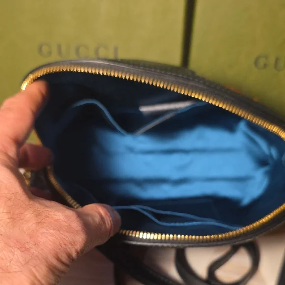 Gucci Red and Black Crossbody Bag - Picture 10 of 14